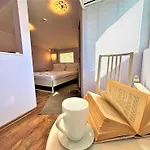 L\'Opera Guest House