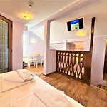 L\'Opera Guest House